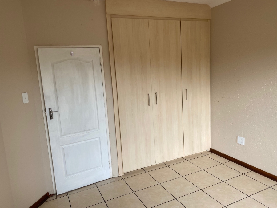 2 Bedroom Property for Sale in Potchefstroom North West